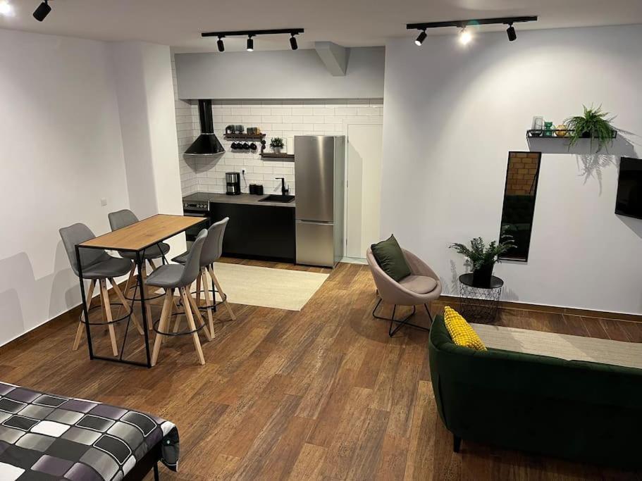 Industrial Studio / Alios 4 / Hilton Area 雅典 外观 照片